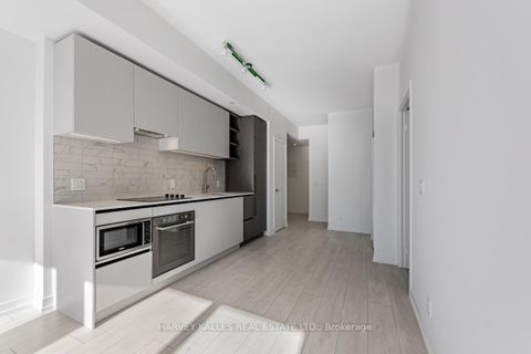 Photo 10 at 1711 - 55 Mercer Street, Waterfront Communities C1, Toronto