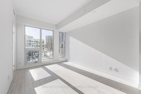 Photo 11 at 1711 - 55 Mercer Street, Waterfront Communities C1, Toronto