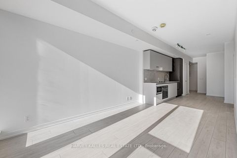 Photo 16 at 1711 - 55 Mercer Street, Waterfront Communities C1, Toronto