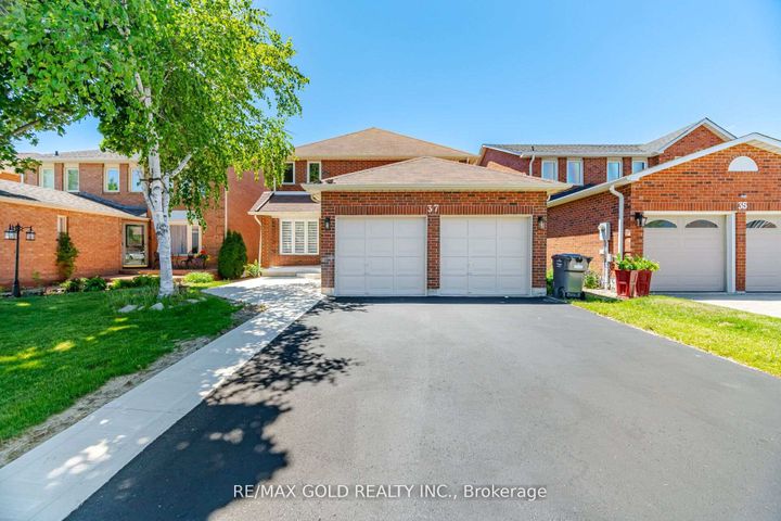 Photo 1 at 37 Lord Simcoe Drive, Westgate, Brampton