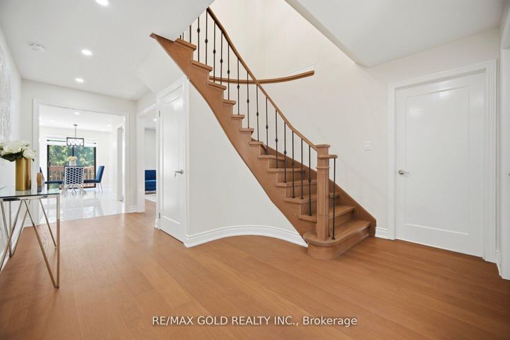 Photo 24 at 37 Lord Simcoe Drive, Westgate, Brampton
