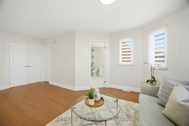 Photo 28 at 37 Lord Simcoe Drive, Westgate, Brampton