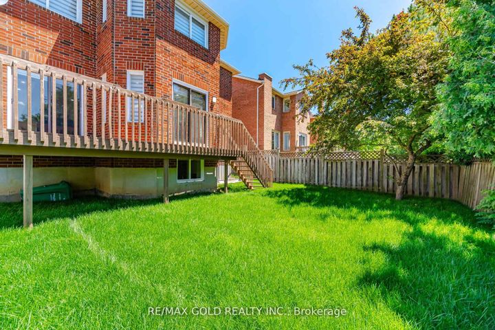 Photo 48 at 37 Lord Simcoe Drive, Westgate, Brampton