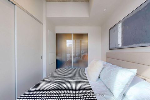 Photo 5 at 315 - 195 McCaul Street, Chinatown, Toronto