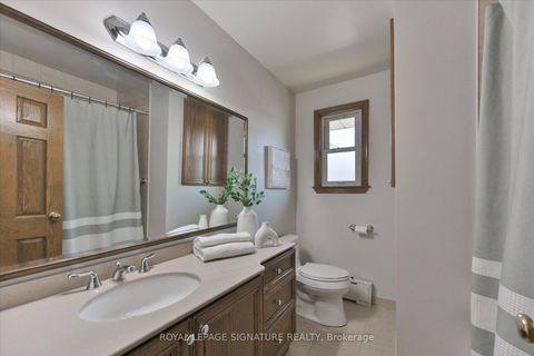 Photo 15 at 22 Anewen Drive, Victoria Village, Toronto