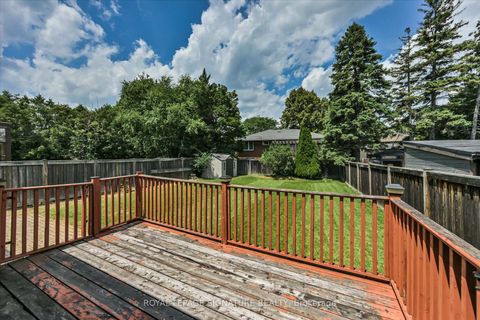 Photo 24 at 22 Anewen Drive, Victoria Village, Toronto