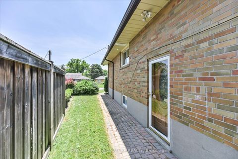 Photo 25 at 22 Anewen Drive, Victoria Village, Toronto