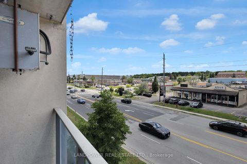 Photo 19 at 301 - 160 Wellington Street E, Aurora Village, Aurora