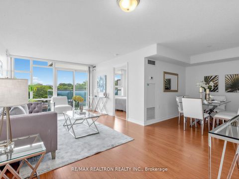 Photo 8 at 512 - 3830 Bathurst Street, Clanton Park, Toronto