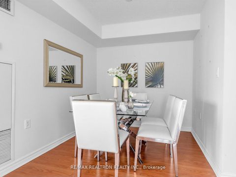 Photo 9 at 512 - 3830 Bathurst Street, Clanton Park, Toronto
