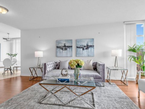 Photo 14 at 512 - 3830 Bathurst Street, Clanton Park, Toronto