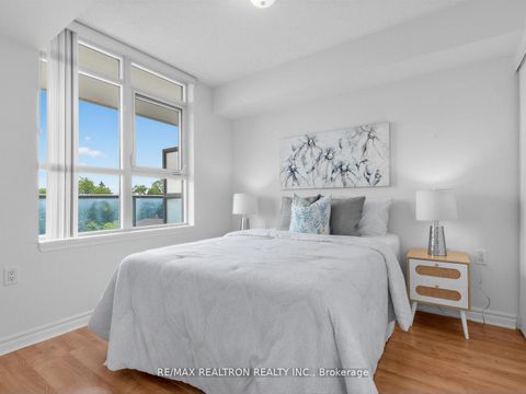 Photo 17 at 512 - 3830 Bathurst Street, Clanton Park, Toronto