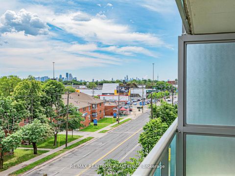 Photo 25 at 512 - 3830 Bathurst Street, Clanton Park, Toronto