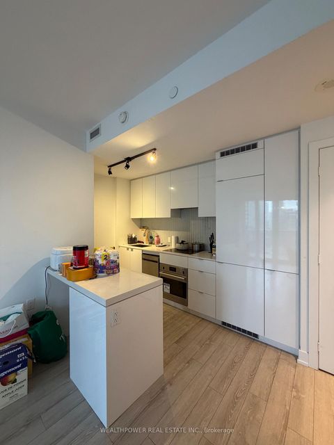 Photo 3 at 3305 - 7 Grenville Street, Bay Street Corridor, Toronto