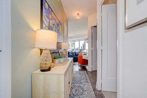 Photo 12 at 0915 - 101 Erskine Avenue, Mount Pleasant West, Toronto