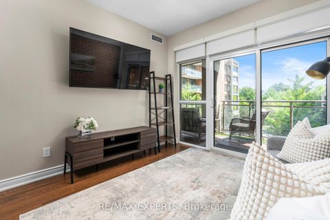 Photo 11 at 301 - 281 Woodbridge Avenue, West Woodbridge, Vaughan