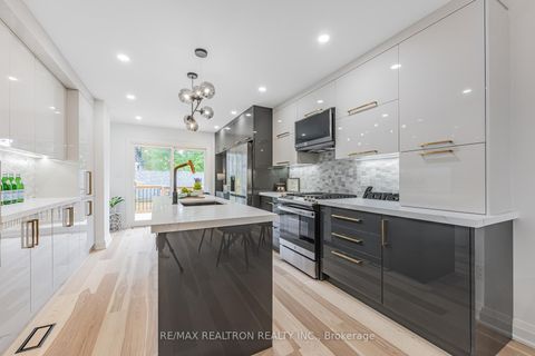 Photo 14 at 1A Normandy Boulevard, Woodbine Corridor, Toronto