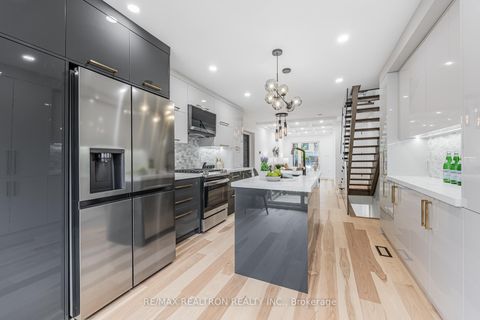 Photo 18 at 1A Normandy Boulevard, Woodbine Corridor, Toronto