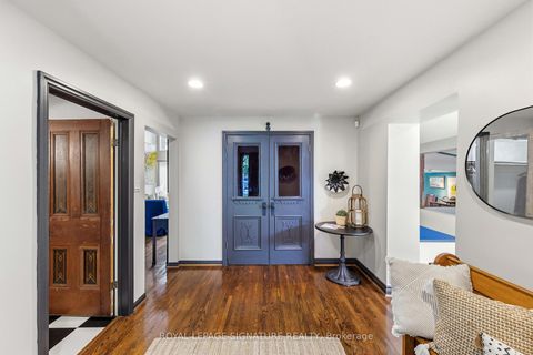 Photo 4 at 29 Farmcote Road, Don Mills, Toronto