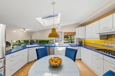 Photo 14 at 29 Farmcote Road, Don Mills, Toronto