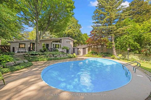 Photo 40 at 29 Farmcote Road, Don Mills, Toronto