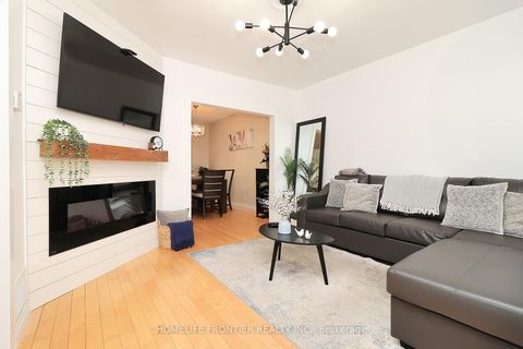 Photo 8 at 12 Porter Avenue, Smythe, Toronto