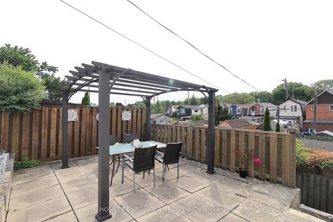 Photo 24 at 12 Porter Avenue, Smythe, Toronto