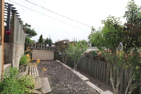 Photo 27 at 12 Porter Avenue, Smythe, Toronto