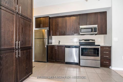 Photo 11 at 803 - 830 Lawrence Avenue, Glen Park, Toronto