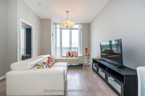 Photo 13 at 803 - 830 Lawrence Avenue, Glen Park, Toronto