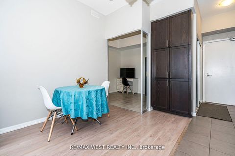 Photo 16 at 803 - 830 Lawrence Avenue, Glen Park, Toronto