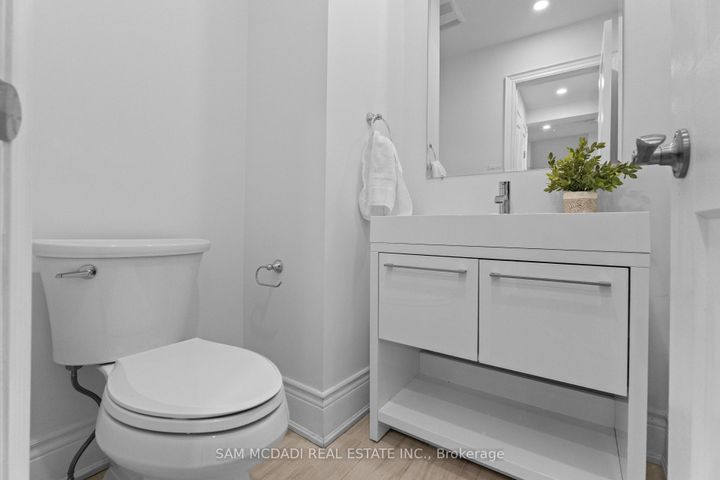 Photo 10 at 27 - 3500 South Millway, Erin Mills, Mississauga