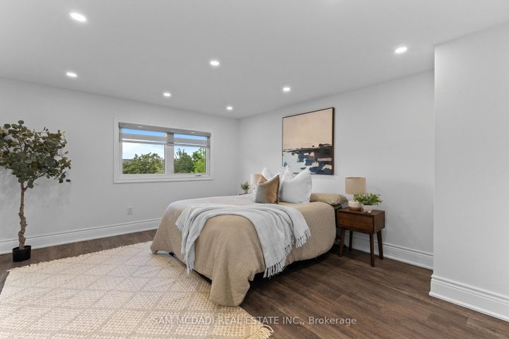 Photo 13 at 27 - 3500 South Millway, Erin Mills, Mississauga