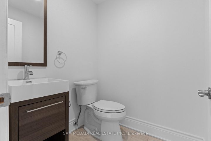 Photo 27 at 27 - 3500 South Millway, Erin Mills, Mississauga