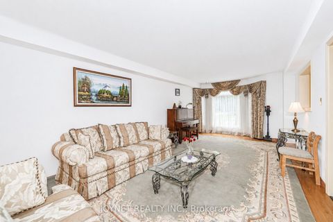 Photo 15 at 2 Woodriver Street, Devonsleigh, Richmond Hill