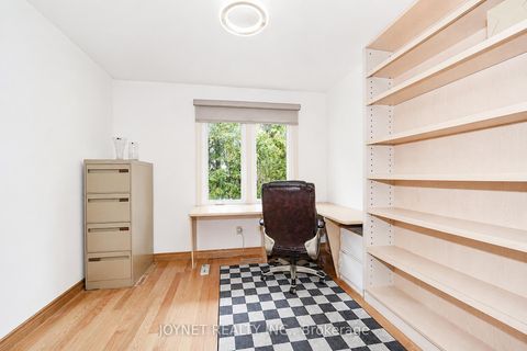 Photo 16 at 2 Woodriver Street, Devonsleigh, Richmond Hill