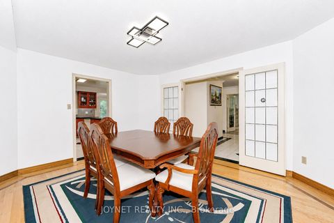 Photo 18 at 2 Woodriver Street, Devonsleigh, Richmond Hill