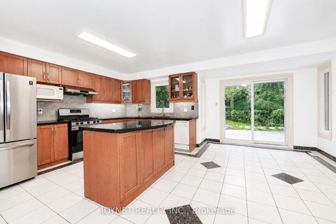 Photo 19 at 2 Woodriver Street, Devonsleigh, Richmond Hill