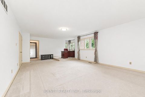 Photo 27 at 2 Woodriver Street, Devonsleigh, Richmond Hill