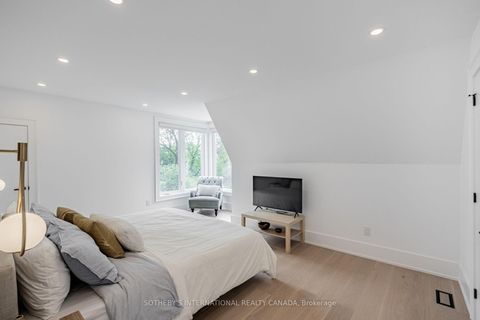 Photo 14 at 6 Twenty Fifth Street, Long Branch, Toronto