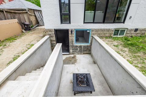 Photo 45 at 6 Twenty Fifth Street, Long Branch, Toronto