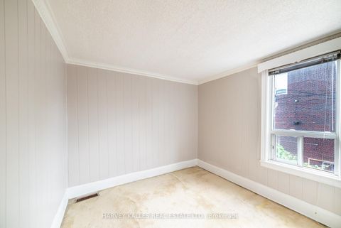 Photo 13 at 6 Crocker Avenue, Bellwoods, Toronto
