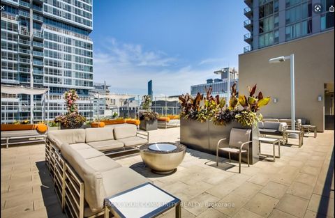 Photo 11 at 1809 - 126 Simcoe Street, Waterfront Communities C1, Toronto