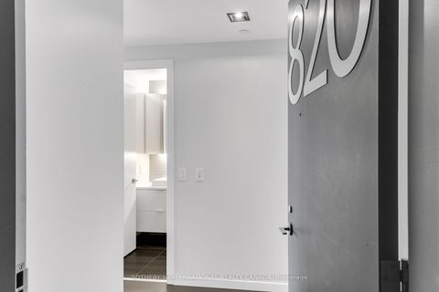 Photo 6 at 820 - 170 Bayview Avenue, Moss Park, Toronto