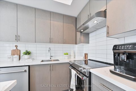 Photo 9 at 2518 - 9000 Jane Street, Concord, Vaughan