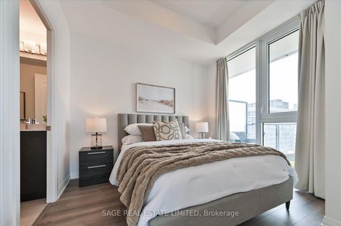 Photo 11 at 2518 - 9000 Jane Street, Concord, Vaughan