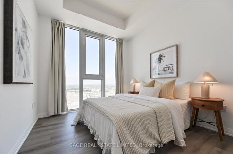 Photo 14 at 2518 - 9000 Jane Street, Concord, Vaughan