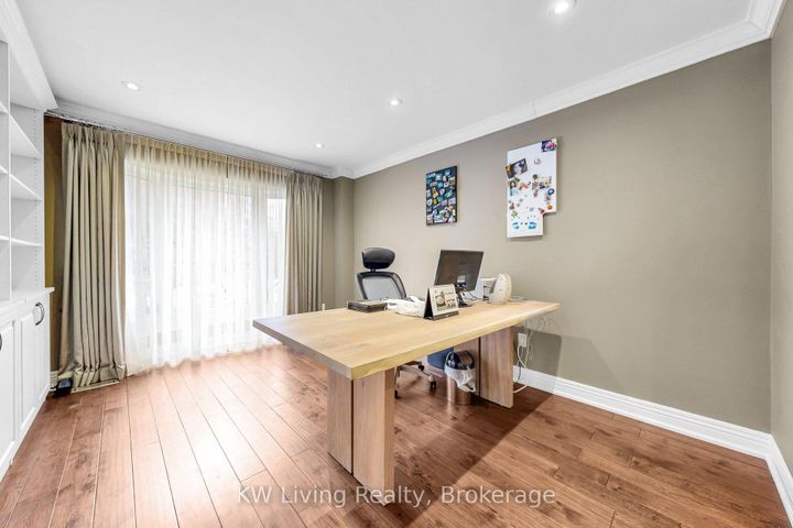 Photo 5 at 5167 Frybrook Court, Central Erin Mills, Mississauga