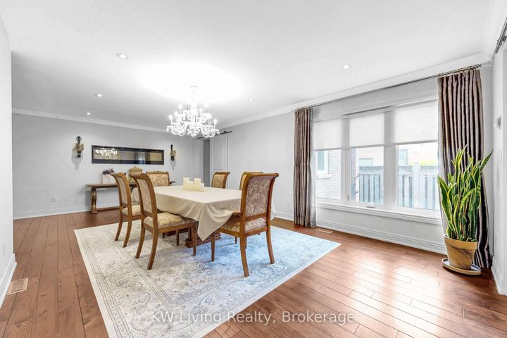 Photo 6 at 5167 Frybrook Court, Central Erin Mills, Mississauga