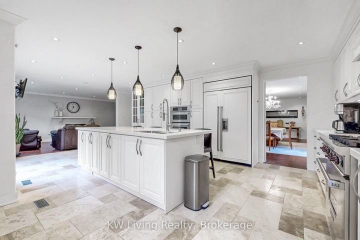 Photo 9 at 5167 Frybrook Court, Central Erin Mills, Mississauga
